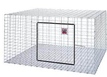 Durable, easy-to-clean pull out plastic tray. Removable floor for guinea pigs, chinchillas and ferrets.