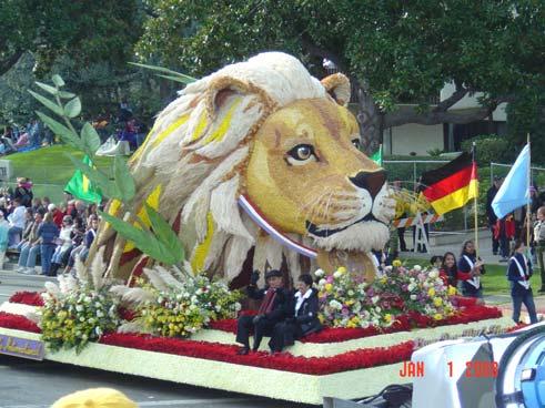 March 2008 District 14-Announcer Page 2 LIONS ROSE PARADE FLOAT WOW S THE CROWD The Lions in the Pasadena area have worked on placing a Lions Float in the Parade since 1992.