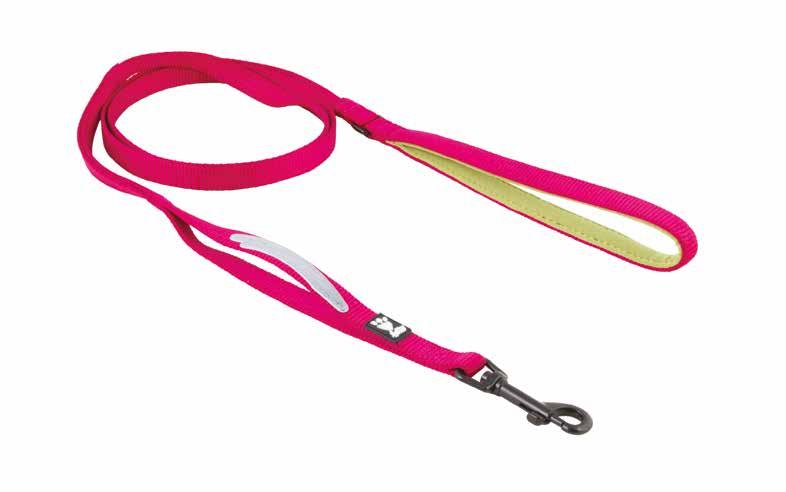 Explorer Leash Solid and durable structure Ergonomic padded grip in contrasting colour Two additional loop handles for extra control Cherry Juniper The Hurtta