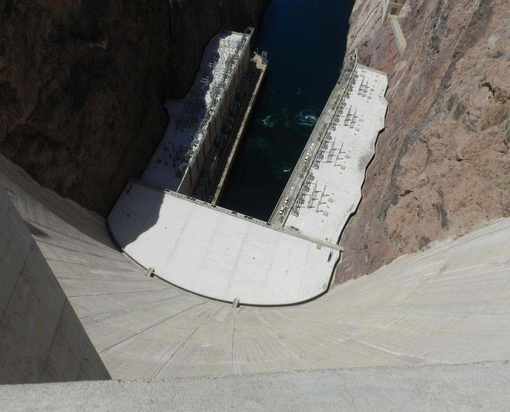 The Hoover Dam is 45 feet wide at the top, and 660 feet thick at the bottom and was made using three