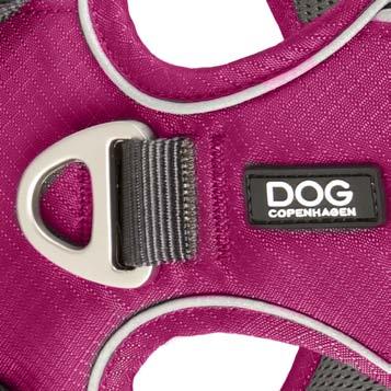 daily use The ergonomic design is gentle on the dog s back and neck