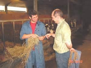 Controls at farm level Sanitary visit Mandatory & performed by a «vétérinaire sanitaire» Once or twice a year, for cattle, pigs,