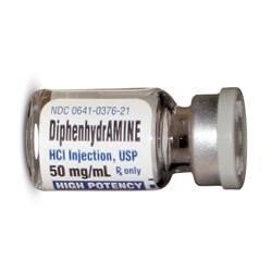 Diphenhydramine hydrochloride may be administered to the patient 30 minutes prior to transfusion to
