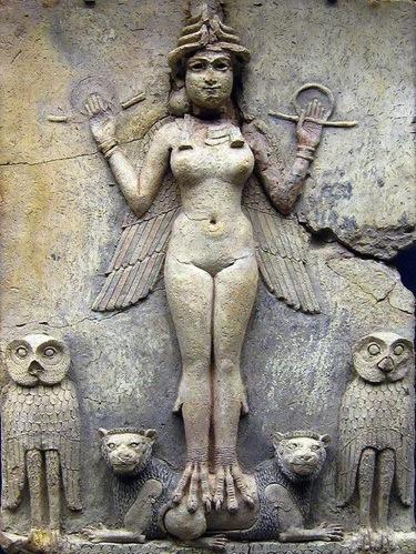 A goddess of contras<ng traits, Ishtar (or Inanna in Sumerian) was projected as the female divine en<ty of beauty, sex and desire, while at the same <me being the symbolic purveyor of war and combat.