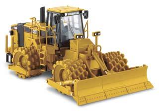 62 cm Cat 657G Wheel Tractor-Scraper Item Number: 55175 13 1 4 x 3 1 4 x 3 1 2 in. 33.66 x 8.