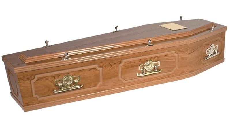 The Hawthorn A plain wood effect coffin in a light elm finish. 540.
