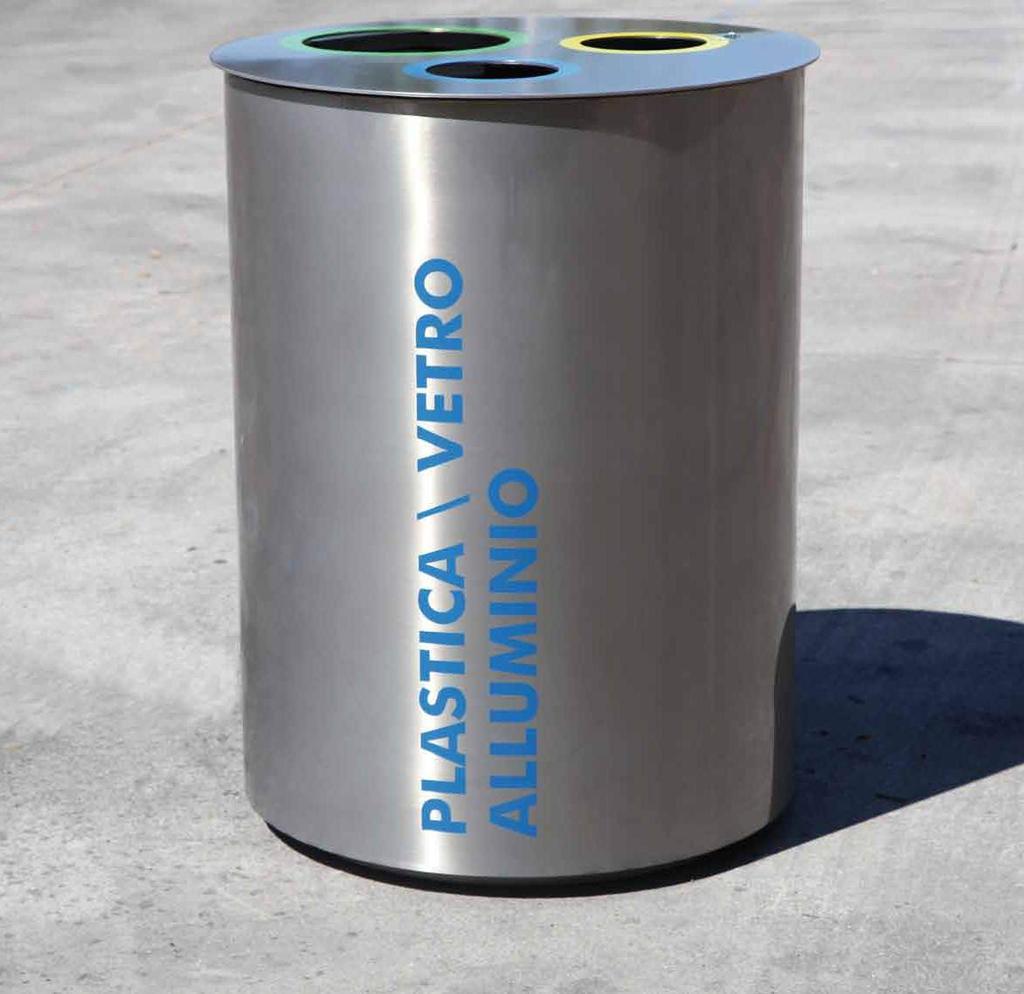 Mickey Mattia Li Pomi Recycling litter bin with cylindrical shape. The structure and the lid are made of satinized stainless steel.