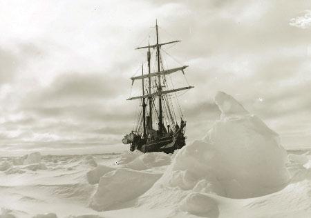 Ship Ice On the way to Antarctica, something bad happened to Shackleton. The sea was full of ice, and his ship got stuck.