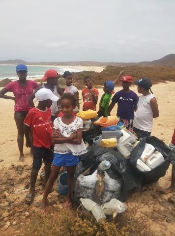 The first youth event took place in the North Camp, in Canto Beach, on June 17 and 18, with children of different age groups, from the communities of João Galego, Fundo das