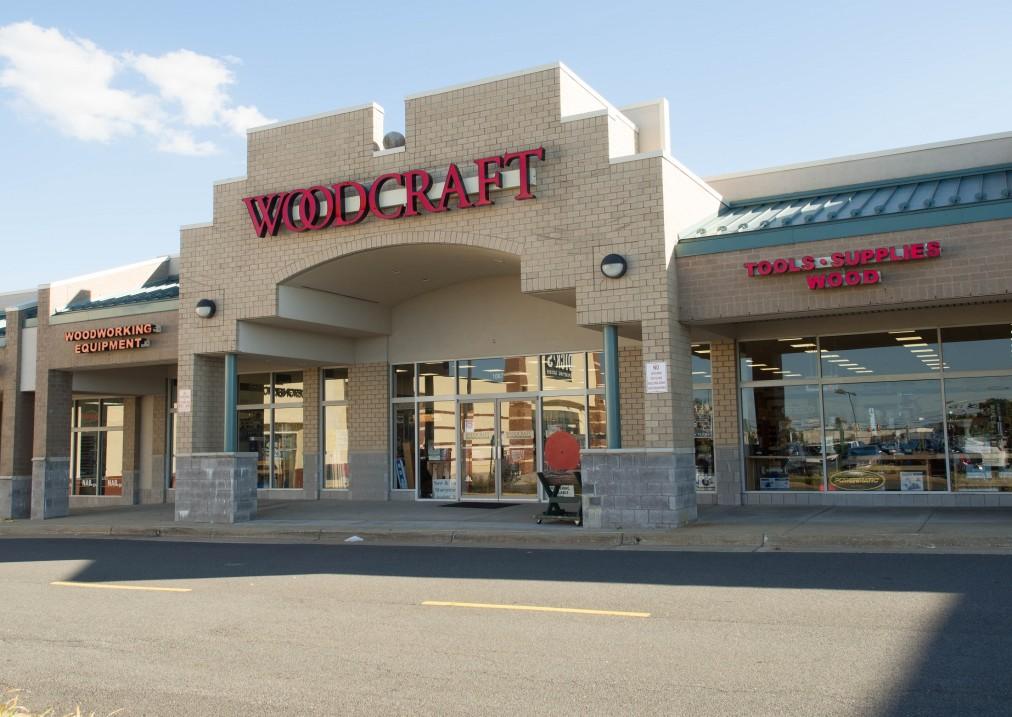CAT Member Discounts Woodcraft of Leesburg Battlefield Shopping Center 1067 Edwards Ferry Road, NE Leesburg, VA 20176 Call Us: 703-737-7880 Fax Us: 703-737-6166 Leesburg@woodcraft.