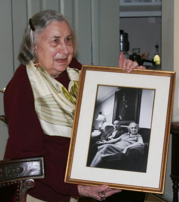 Mrs. Nina Danielsen, daughter of Dr. and Mrs. Camuti, holding a portrait of her parents. (Photo by the author, 2007) 1 Danielsen, Nina (retired).
