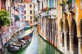 DAY 16 Japanese tourists call police over rip-off restaurant bill Four Japanese tourists are very angry after a restaurant in Venice, Italy charged them 1,100 ($1,350) for a dinner of steak, fish and