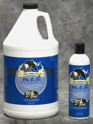 Herbal essentials oils provide natural deodorizing leaving the coat smelling fresh and clean. Dilute dematting 3:1, normal up to 6:1 ULTRA WASH TOO TO BE USED WITH RE-CIRCULATING BATHING SYSTEMS.