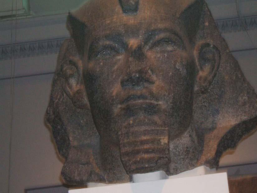 The king Amenemhat 111 Head from a colossal statue of king Amenemhat 111 Black granite 12 th dynasty, about 1830 B C From Bubastis This massive head comes from one of a pair of colossal statues set