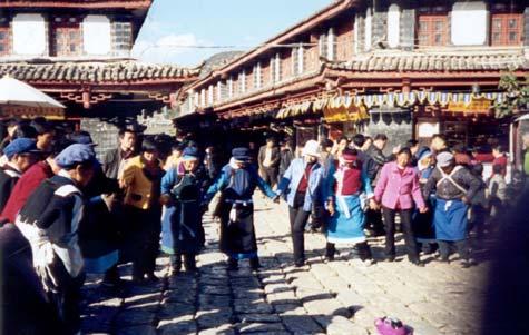 Features China naxi The people in Lijang are the Naxi.