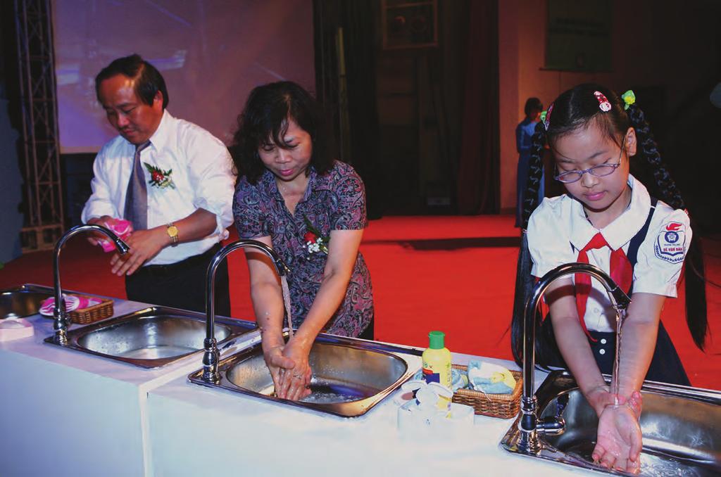 Vietnam: A Handwashing Behavior Change Journey 5 of motivators trained and estimated target audience reached through the communication channels.