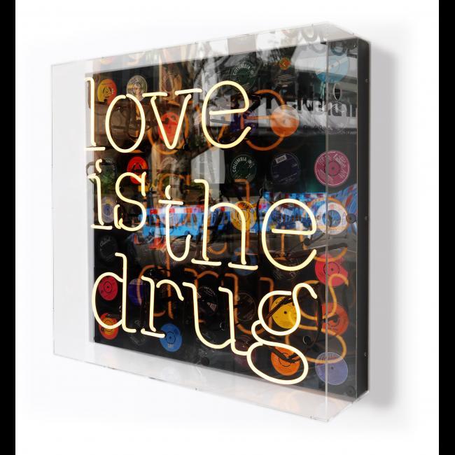 Love Is the Drug Neon 90 cm 90 cm Neon