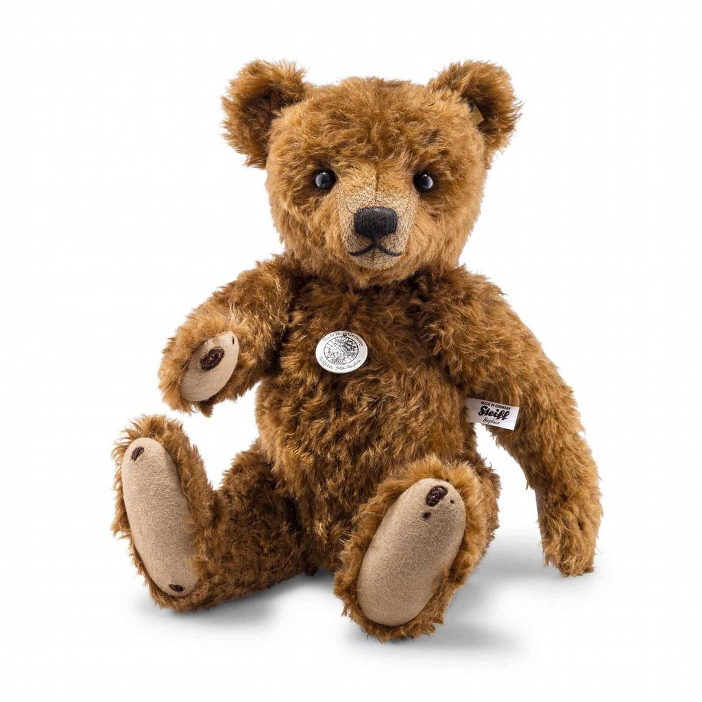 TEDDY BEAR REPLICA 1906 with squeaker russet 5-way jointed, head and arms are loosely attached to the body, surface washable with wooden eyes limited edition of 906 pieces stuffed with wood shavings