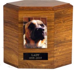 Available in Mahogany, Oak and Natural, this urn includes a picture frame sized to the individual urn Small - 61 lb Order # 8962 $89.