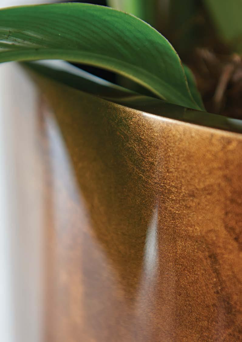 Rango Vase Medium in Copper