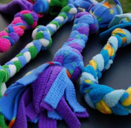 Dog Braid Toys Use Braid toys are used for our small dog friends as a kennel enrichment item to combat shelter boredom. Braid toys are also used to send home with adopters.