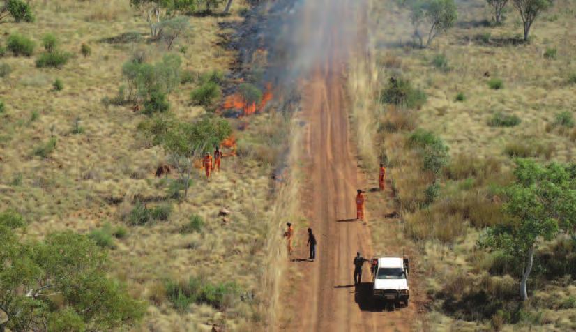 19 A team from the Tirralintji-Yulumbu communities carry out prescribed burning operations on Mornington Sanctuary R.