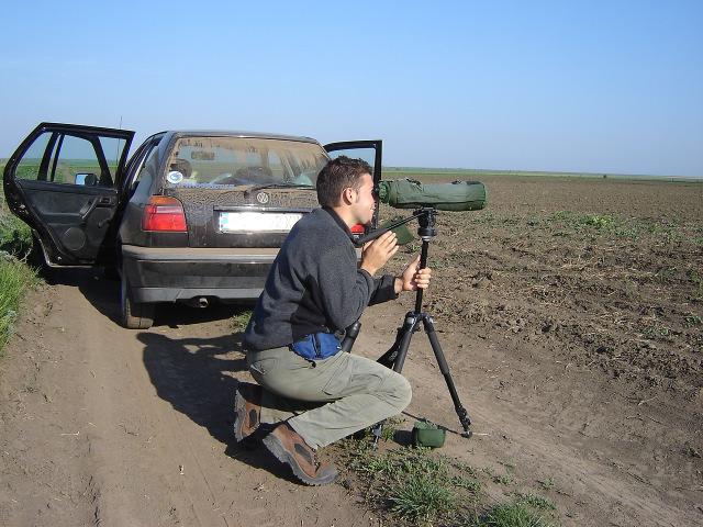 photographing, etc. (Figure 6). BSPB Svishtov team surveyed the Central and Western Danubean Plain starting in January 2007.