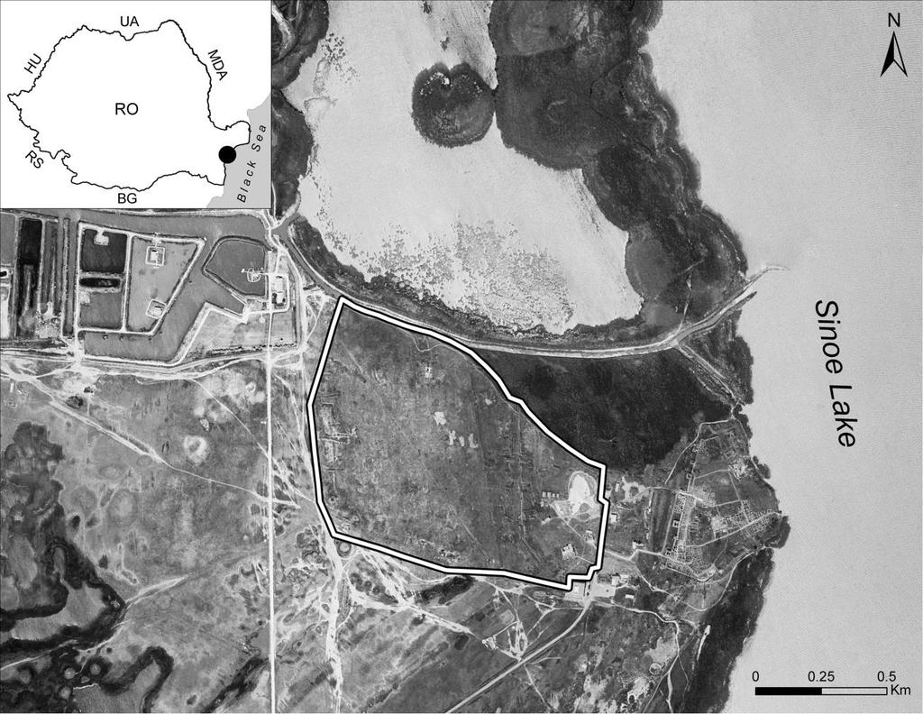Gabriel Buică, Ruben Iosif, Dan Cogălniceanu Fig. 1. Location of the study area in Romania (black dot in the upper left map) and the enclosure of Histria Archaeological Complex (white line contour).