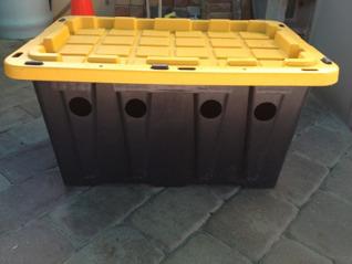 transport & dry dock Transport bins should be well ventilated with a lid to minimize stimulation and therefore stress.