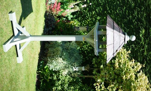Bird Tables Our bespoke wooden bird tables are a very popular for our clients and we have been continuously improving them over the years which had led to the wide variety of bespoke bird tables that