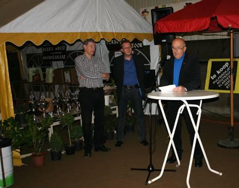 Left: The opening ceremony for the Delta show was held on Friday 11 November 2011.