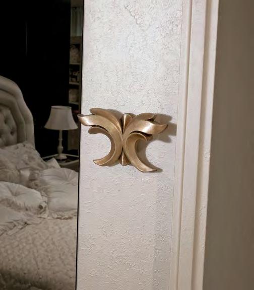 C specchio bronzo EPOQUE WOODEN WARDROBE with 2 sliding doors cameo