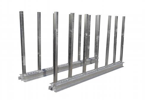 rail with 6 steel posts and 4 steel stand H 150 cm 296x12x12h xcm Kg 310 GF