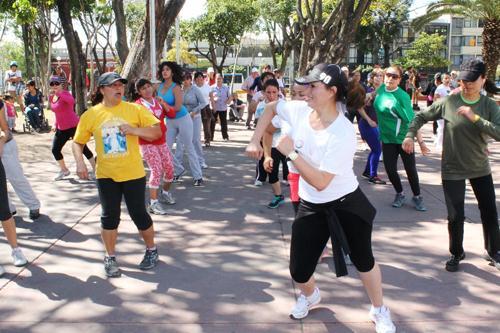 What to do Vía Recreactiva If you are in Guadalajara and you want to walk the city, do some jogging or ride a bicycle, there is a great option every Sunday. La vía recreactiva.