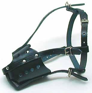 Leather muzzle Leather muzzles. Strong and classic. One color only : black.