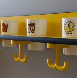 Coordinated in every detail Smooth, made to measure, easy to clean toothbrush mug shelves with