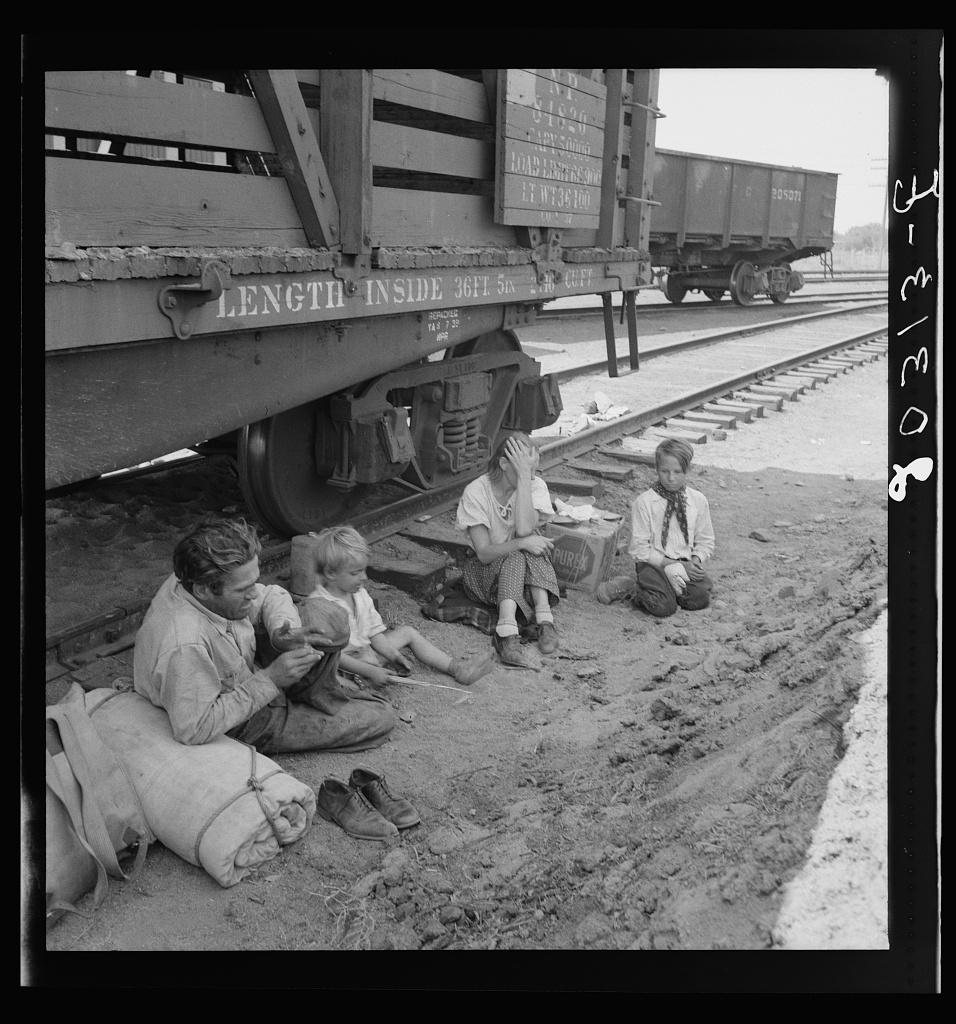 Title: Family who traveled by freight train.