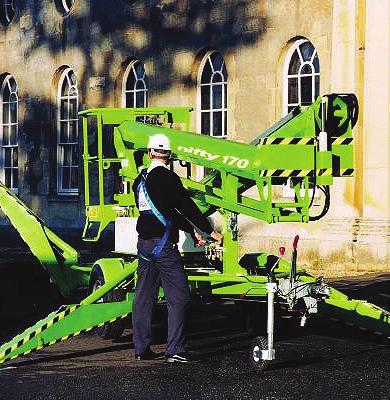 This range of machines are ideal for multi-site work as they can be towed behind your vehicle. They also are very quick to set up on sloping ground with their powered outriggers.