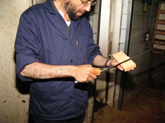 103 Knowledge, experience, training and equipment With Shechita the Shochet is highly trained in sharpening the knife blade. Infact they spend nearly all their day sharpening knives!