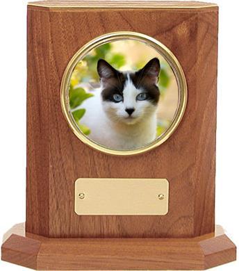 Page 42 To Order Call: (614) 425 7297 Paws2Heaven Page 3. Bentley Urn This urn is handcrafted in America.