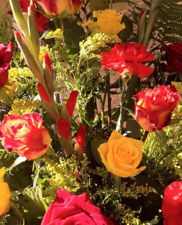 FESTIVAL OF FLOWER ARRANGING Theme: Happy 90 th Birthday Your Majesty The Royal Windsor Rose & Horticultural Society has invited a selection of local floral clubs to participate in a