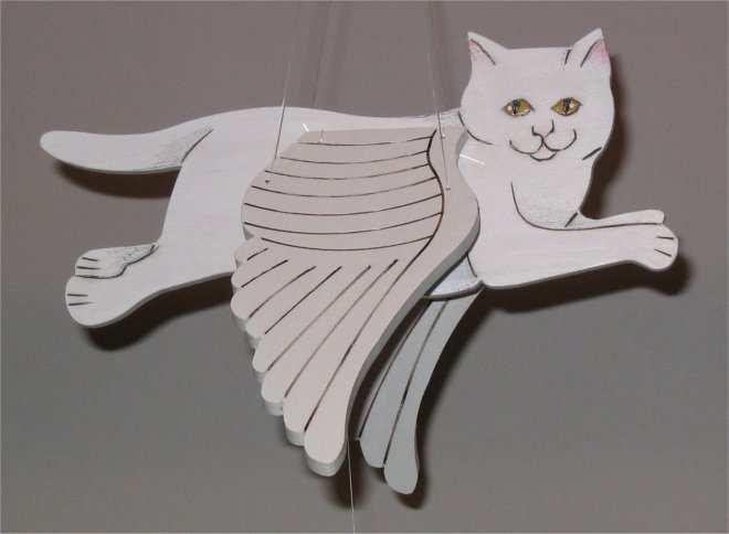 8" Wingspan 11½" Kitten (Morris) Body 8"