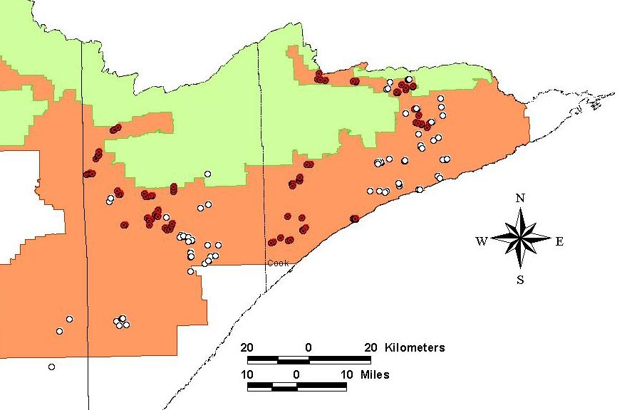 Figure 1. Locations of Canada lynx traps in and near Superior National Forest in 2003 and 2004. Trap locations in 2003 are shown with a solid symbol, locations in 2004 are shown with a white symbol.