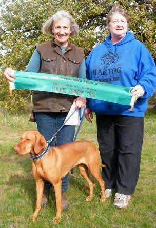 R: Carole Moloney, Carol Togher and, Janet Palmer TRACKING TITLES Tracking Dog Excellent (TDX) Maree McCabe s Wirehaired Hungarian Vizsla Ch