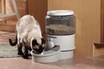 Pet food does not have to be emptied from the storage container to clean bowl. Clear storage container on this Feeder enables visibility from all angles and from farther distances.