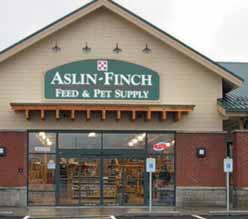 Non-medicated. 01010030 9 All Aslin Finch feeds are made with northwest grains and local labor. Natural goodness in every bag. Equine Senior 50 Lb.