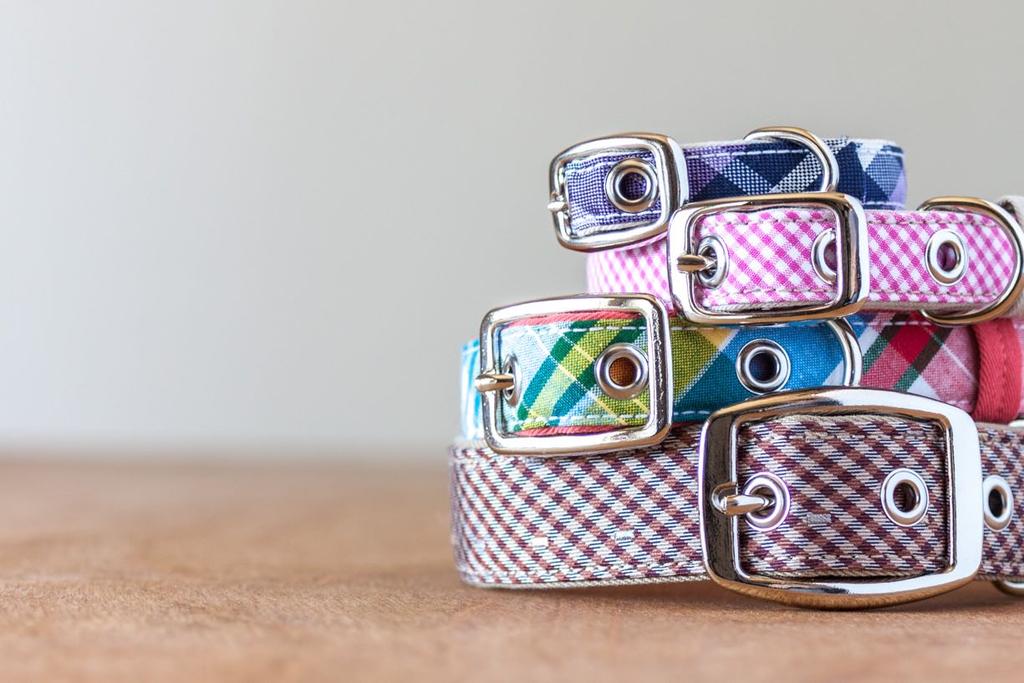 TRADITIONAL DOG COLLAR Give your dog a smart and confident new look with this classic, preppy fabric dog collar The Traditional Dog Collar features an old-school metal buckle and