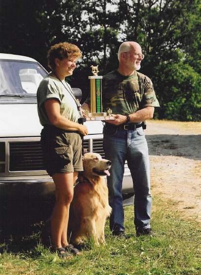 WINGMASTER WINSM MORNINGSTAR Am CDX WCX SH with conformation handler, Berna Welch In 2001, for the first time two dogs qualified for the Nan Gordon at the GRCC National in Surrey, British Columbia.