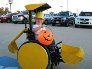 What an amazing digger, the driver will do very well with his trick or treat!
