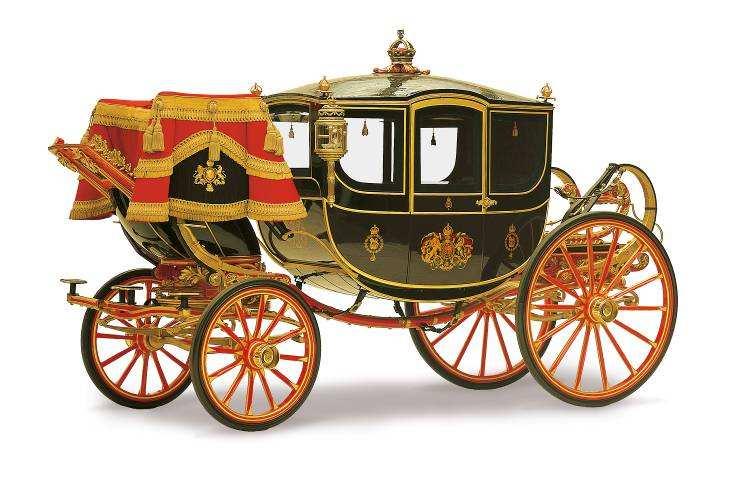 states. The Royal Mews is a living community: staff and their families all live on site. In preparation for an event, horses in the Mews need to be trained and carriages cleaned and restored.
